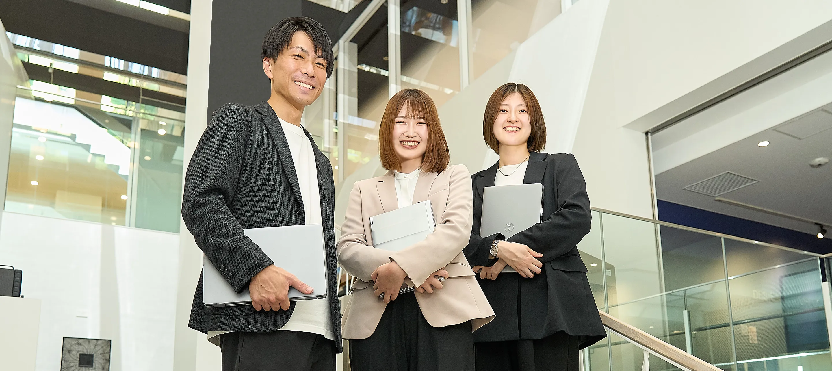 ［メインビジュアル］LET YOUR IDEAS LEAD CHANGE